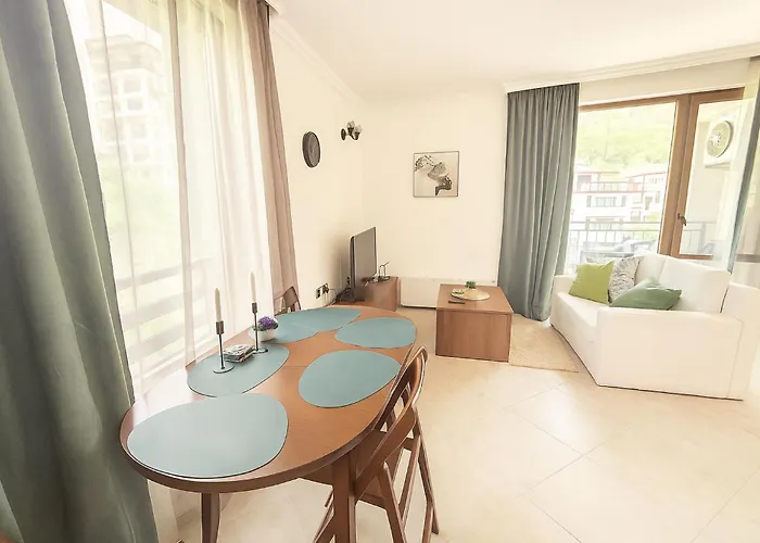 Sea Sirena With A Mountain View *